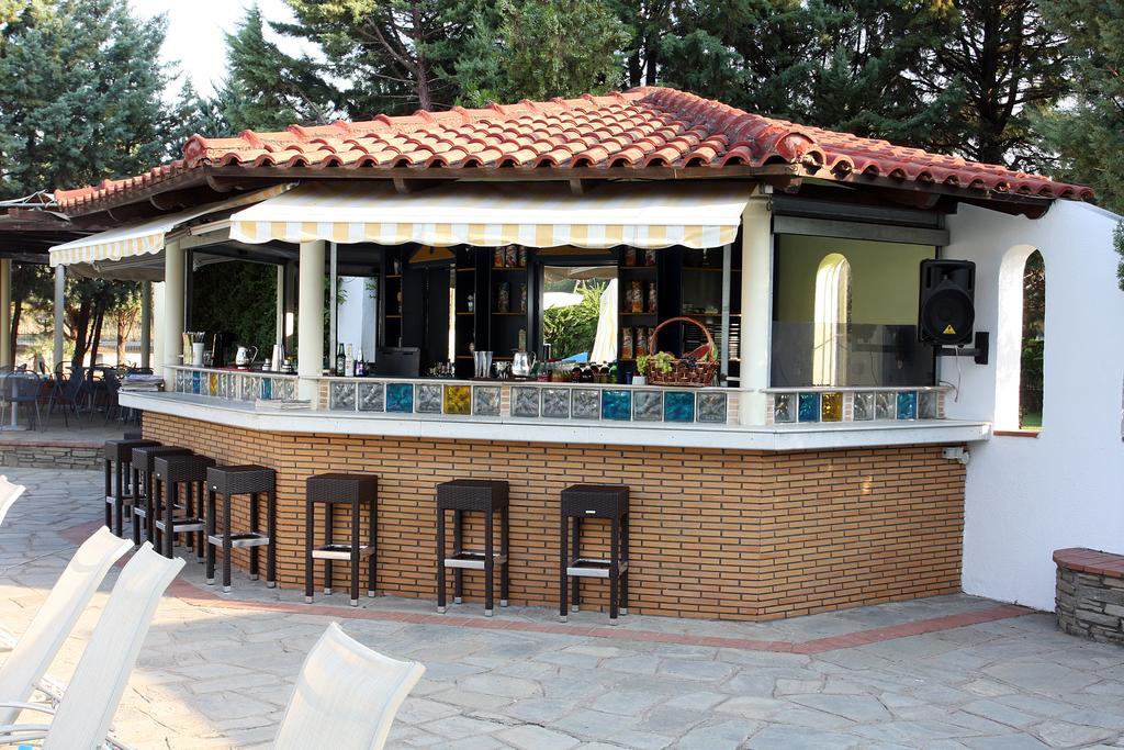 Hotel Galaxy Krepení Kültér fotó