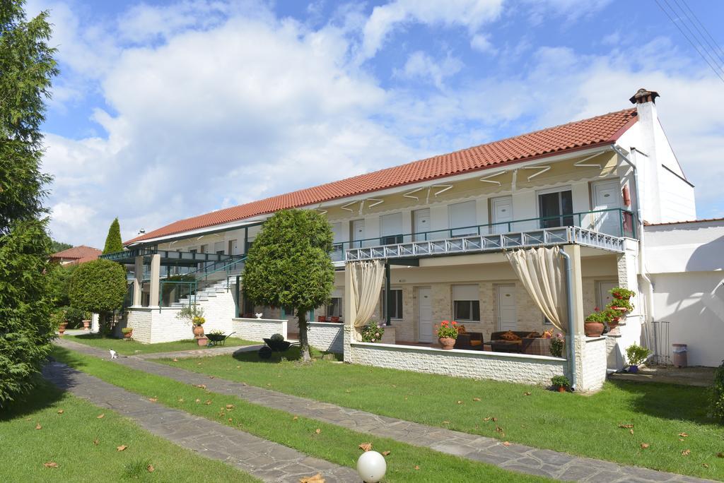 Hotel Galaxy Krepení Kültér fotó